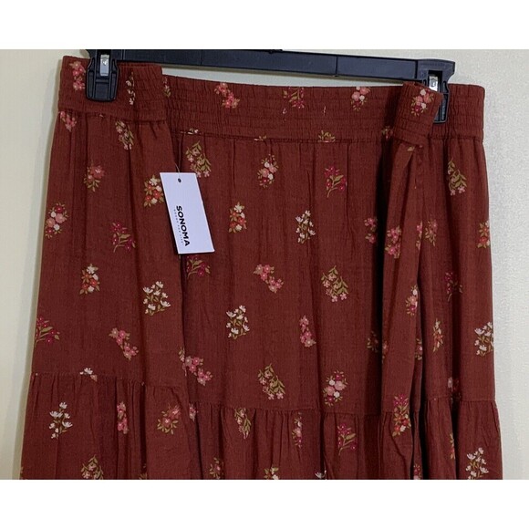 Sonoma Women's Tiered Midi Skirt Floral Rust Red Size 4X NWT - Picture 3 of 7